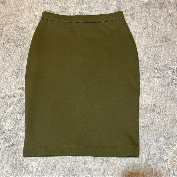 NWT Abercrombie and Fitch Midi Skirt - Picture 2 of 7